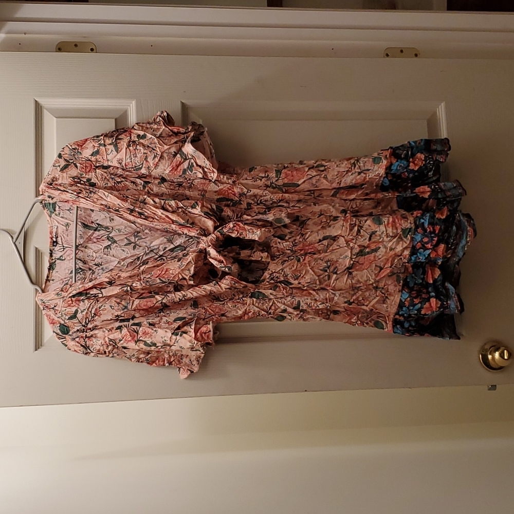 New Never Worn Aura Tie Front Dress